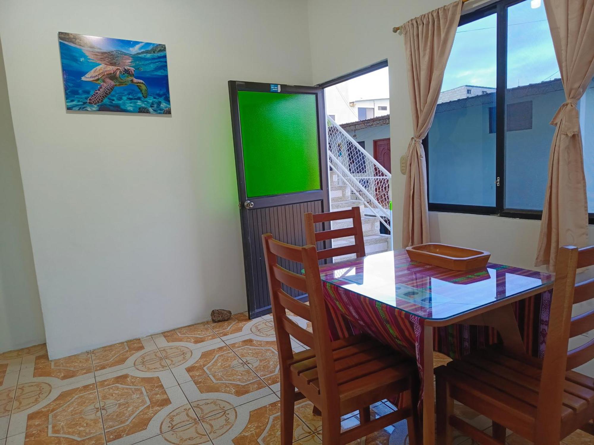 Teresita'S House Suites Con Cocina Privada Puerto Baquerizo Moreno Kültér fotó